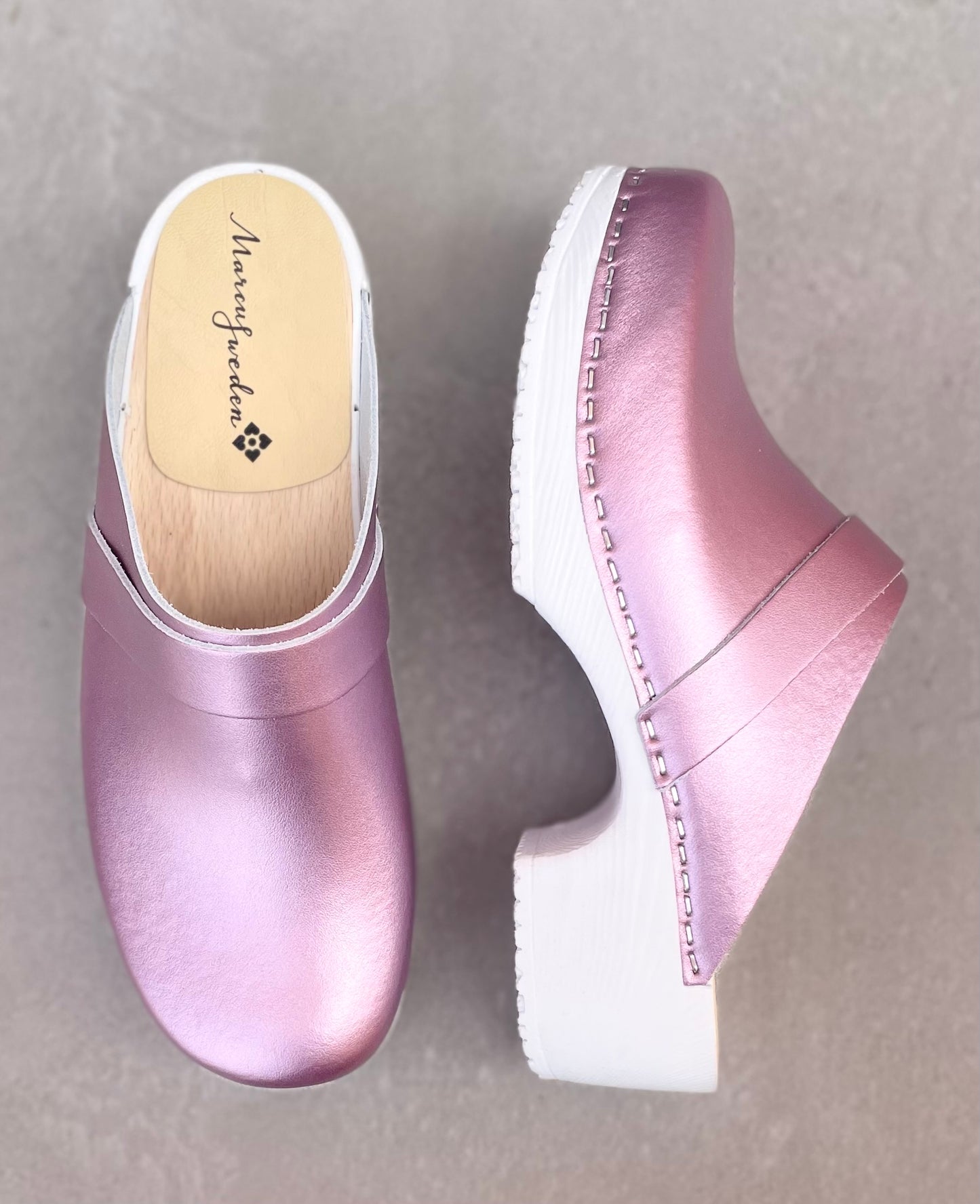Majken, mjuk träsko, rosa metallic