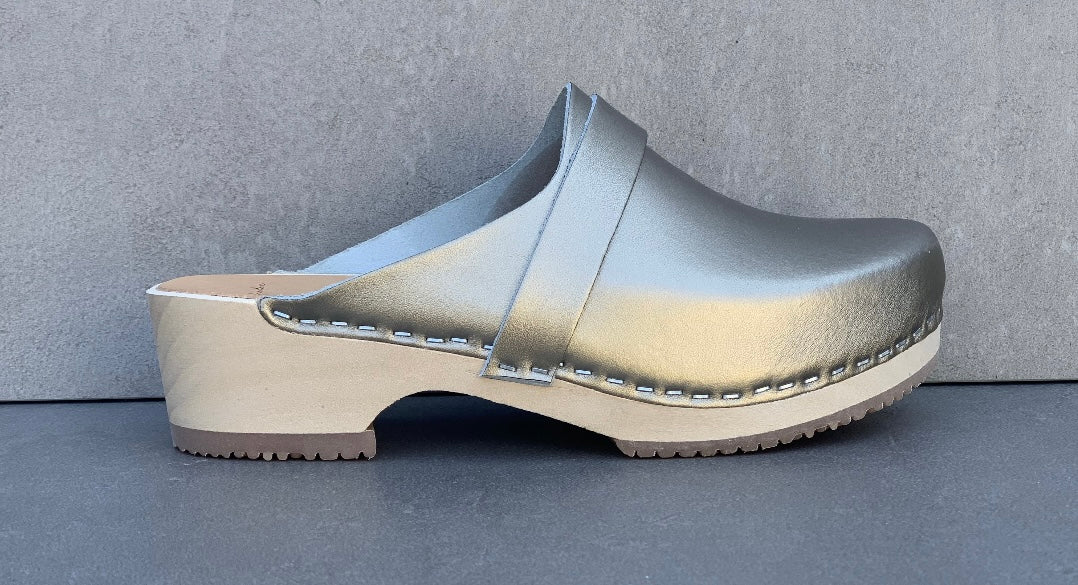 Ingrid, träsko, champagne metallic