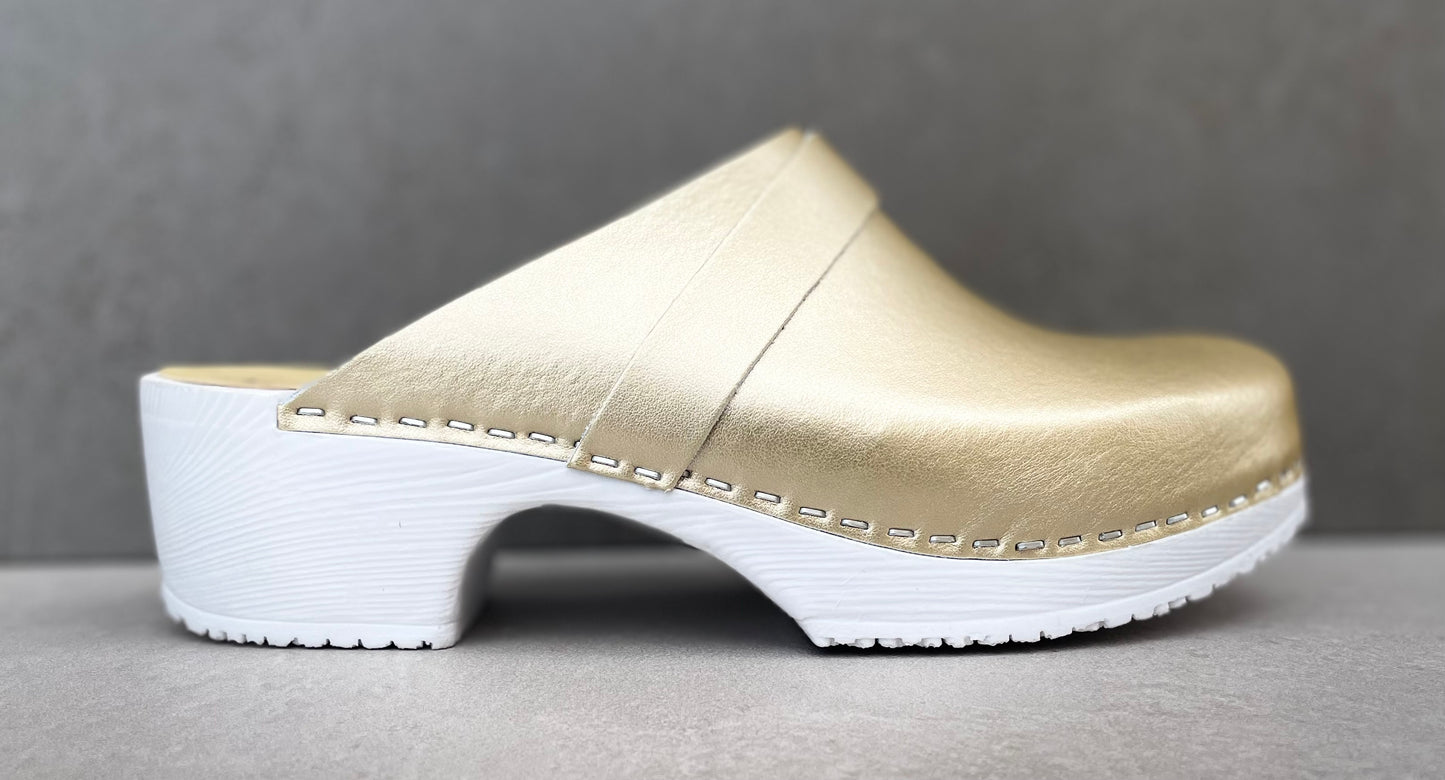 Majken, mjuk träsko, guld metallic